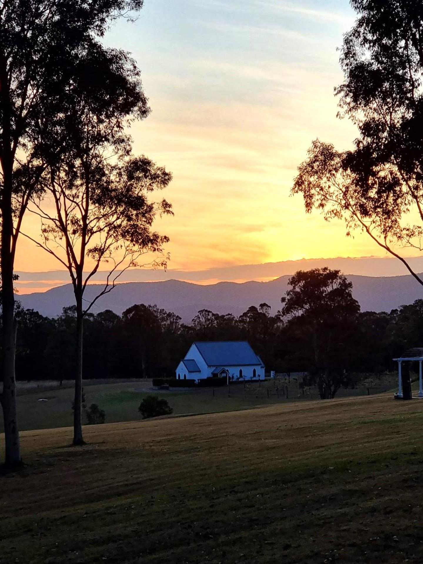 Cabins At Lovedale Wedding Chapel Bagian luar foto